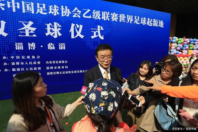 老巴里：肯定发生了什么才让詹姆斯离开湖人 只有他自己知道原因